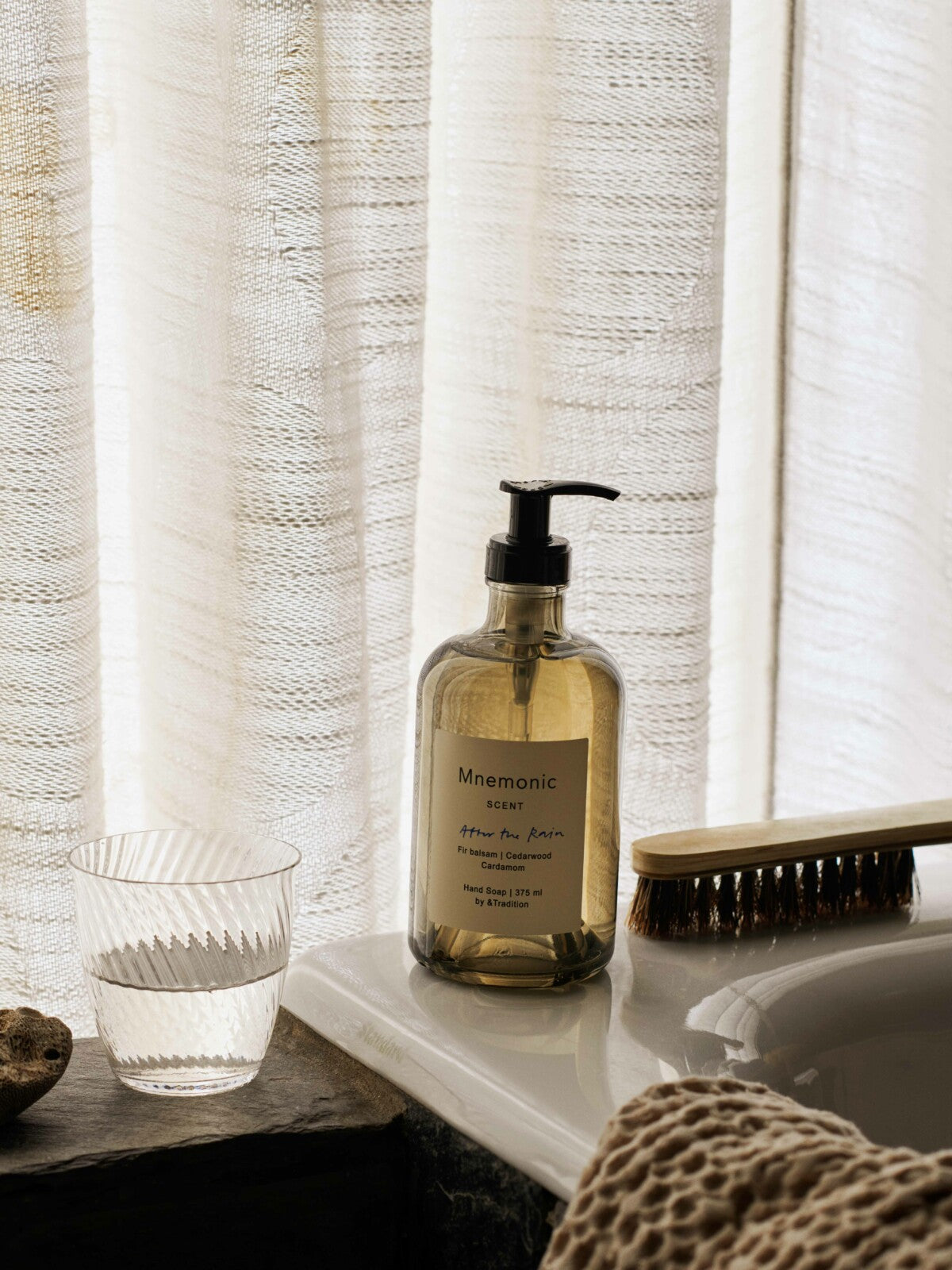 Mnemonic Hand Soap MNC1 - After The Rain