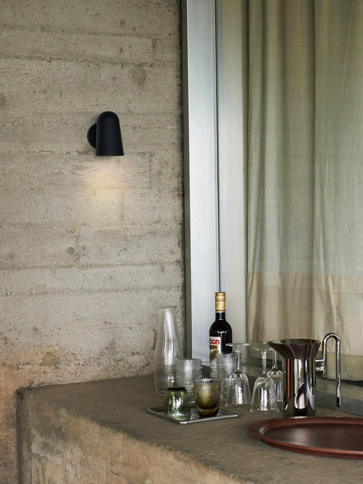 Solid SC104 Wall Lamp