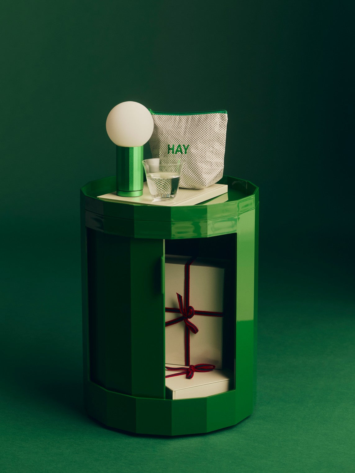 Cabinet Facet 100 cu picioare si roti - Spinach Green