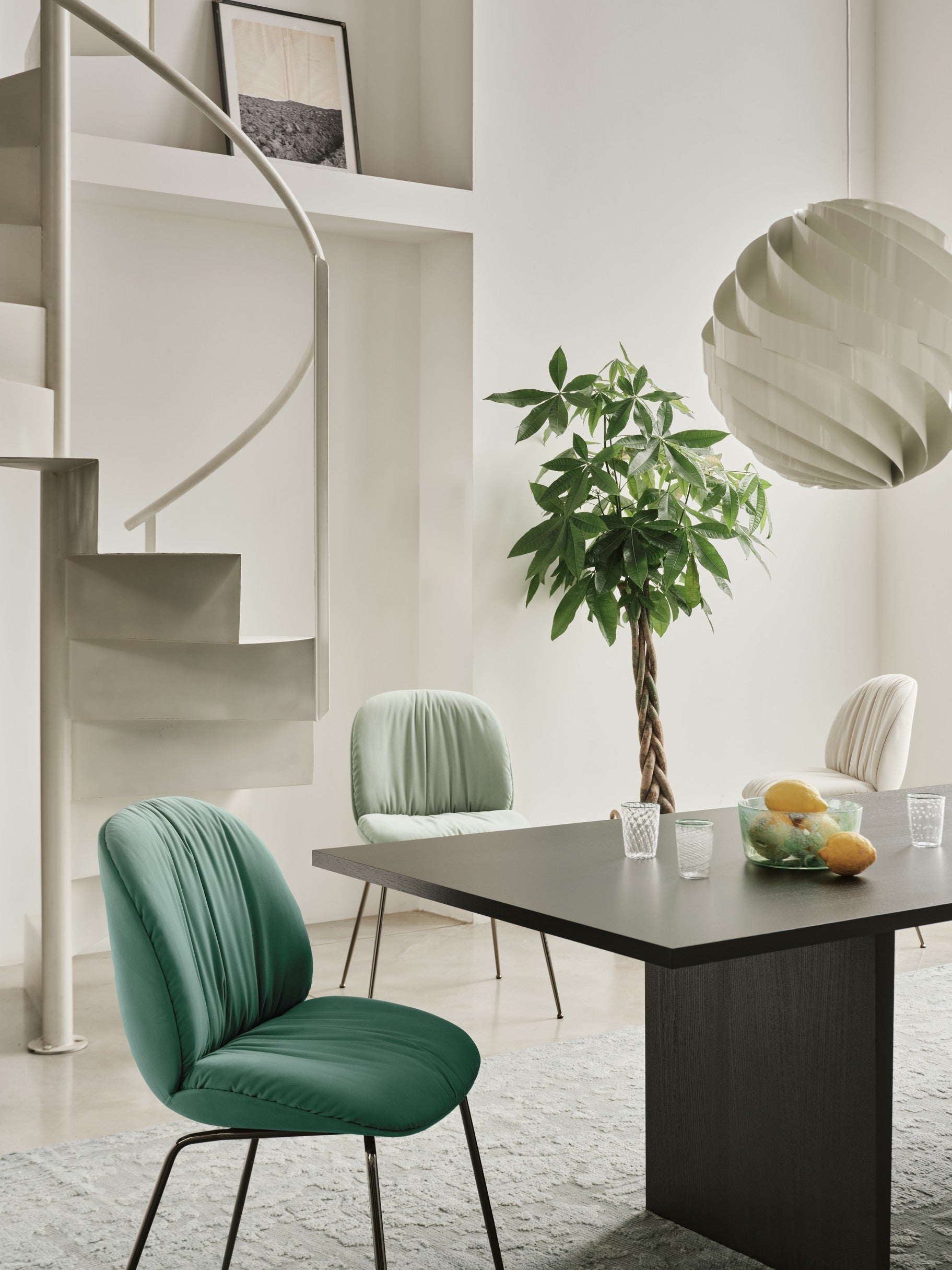 Scaun de Dining Beetle Soft - Complet tapitat, baza conica