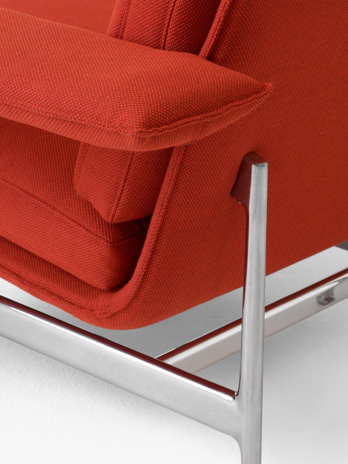 Meantime AV29 Lounge Chair - Polished Aluminium legs