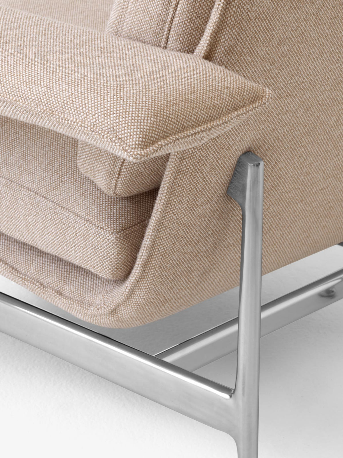 Meantime AV29 Lounge Chair - Polished Aluminium legs