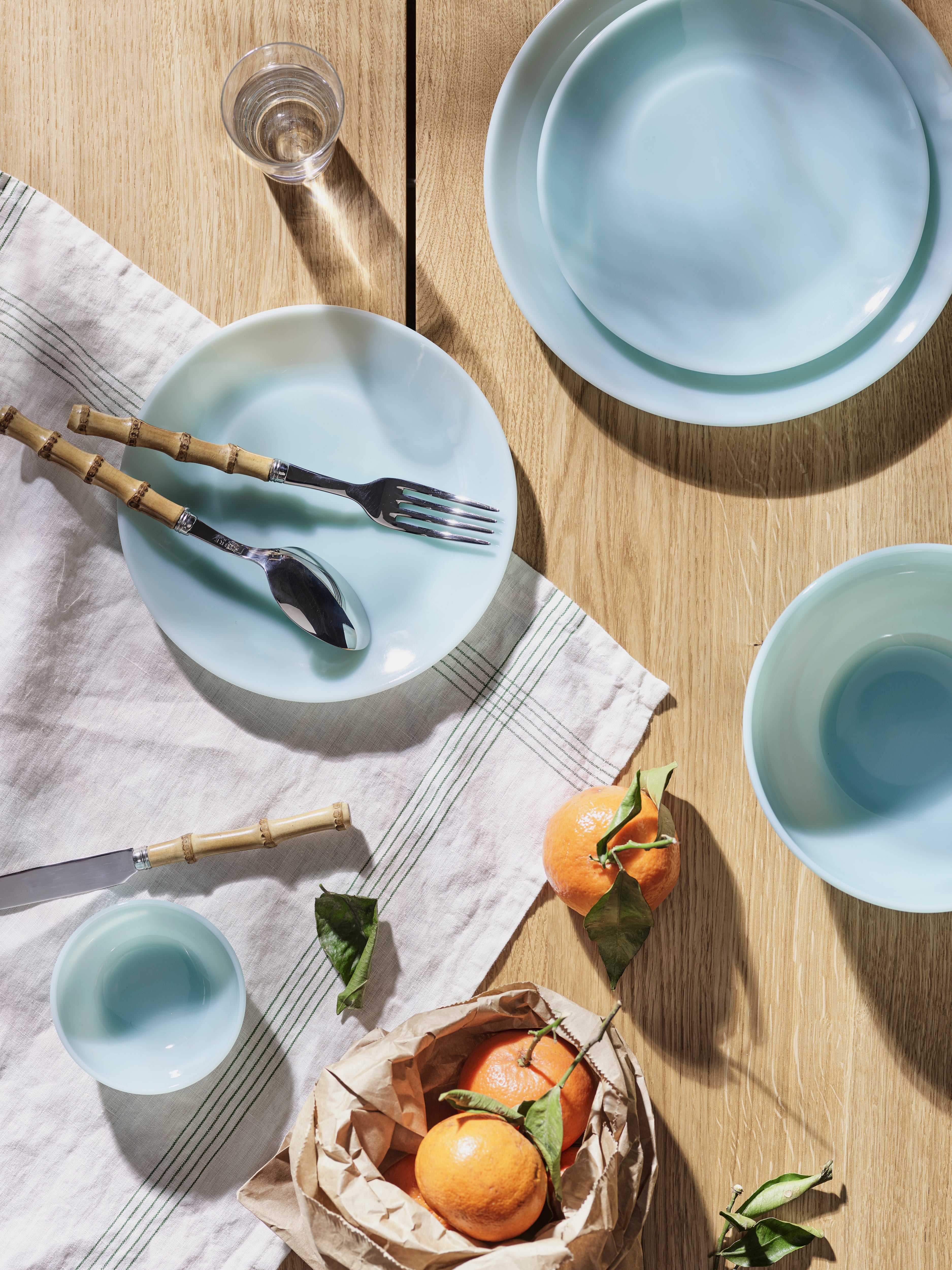 MILK Plate Ø25 - Blue Fog