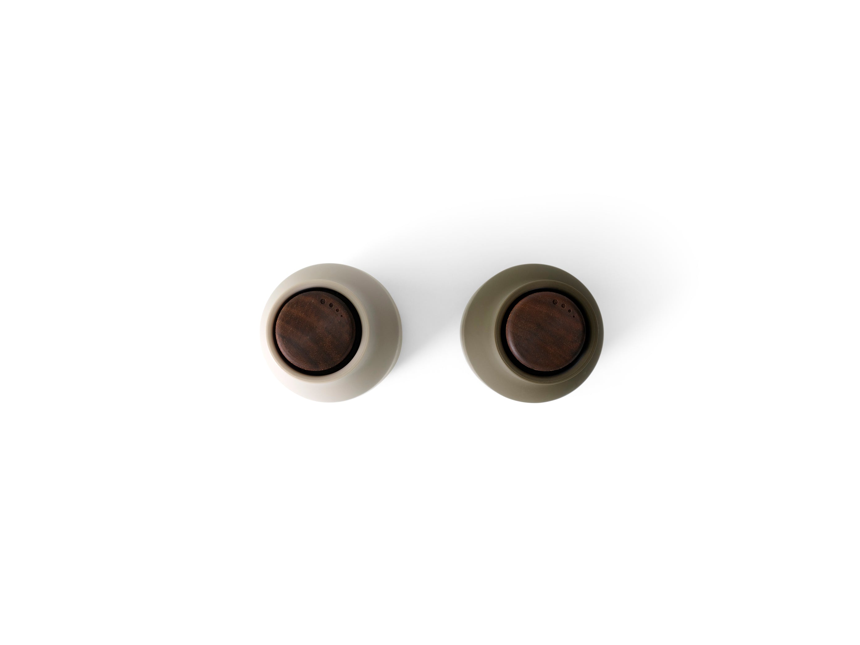 Bottle Grinder, 2-Piece - Hunting green / beige with walnut lid