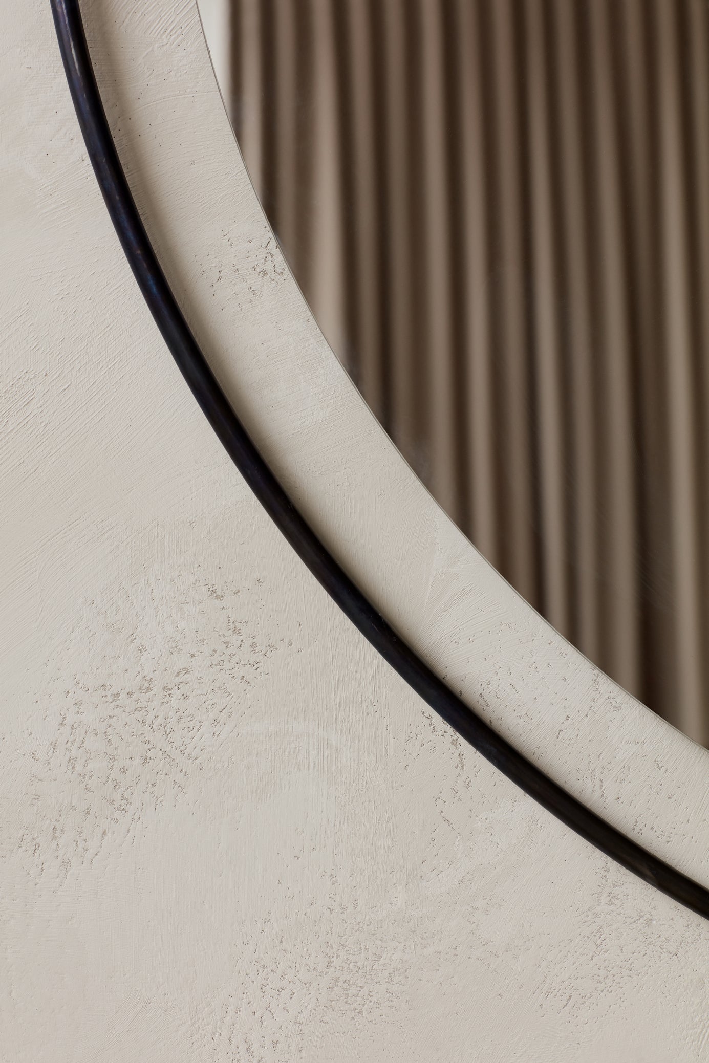 Nimbus Mirror, Ø60 - Bronzed brass