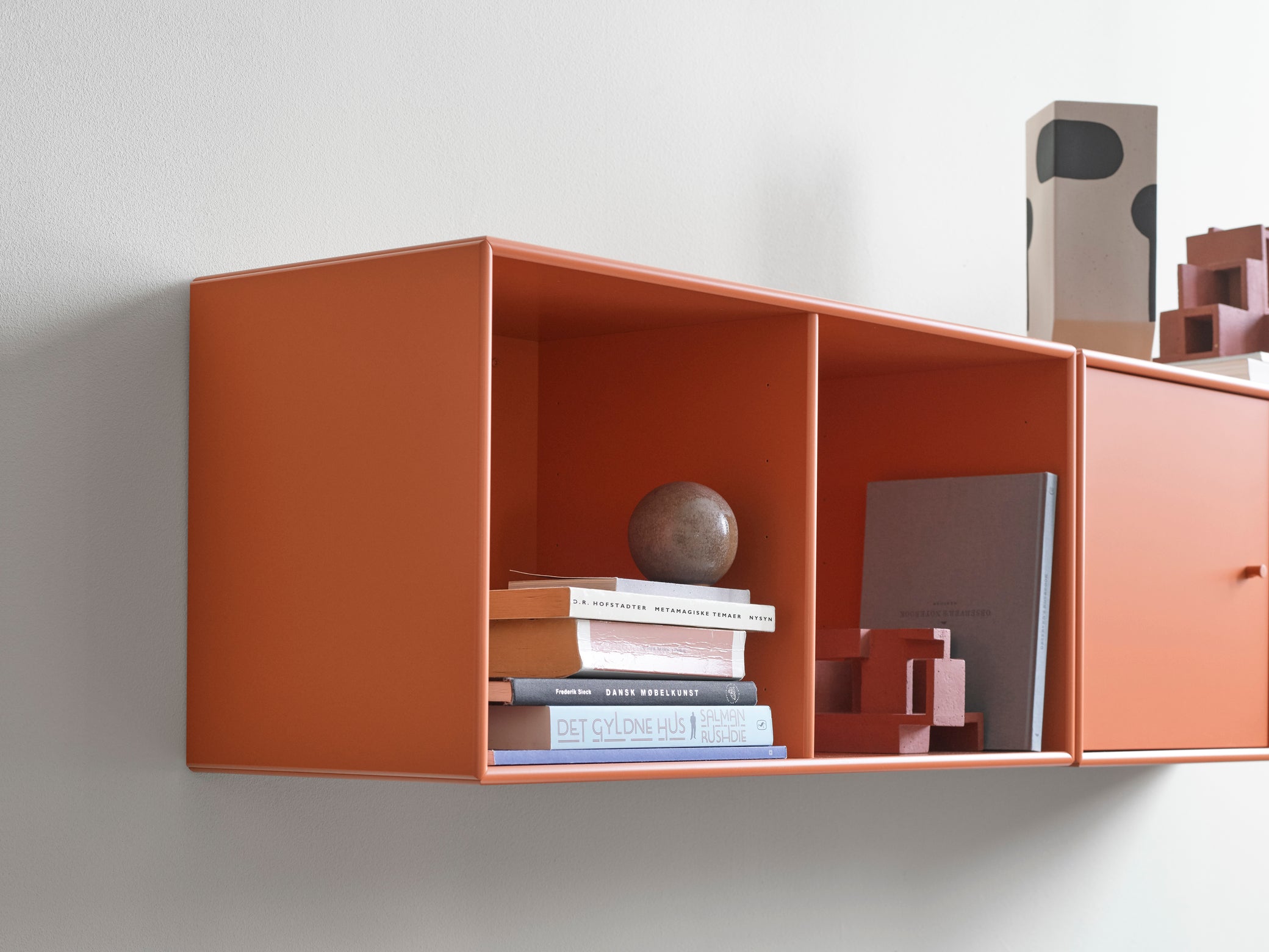 LINE sideboard
