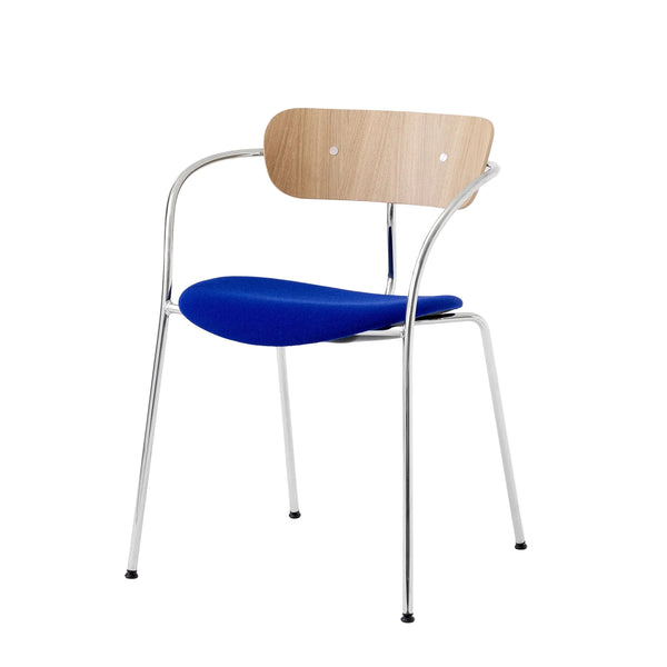 Pavilion AV4 Chair - Lacquered Oak