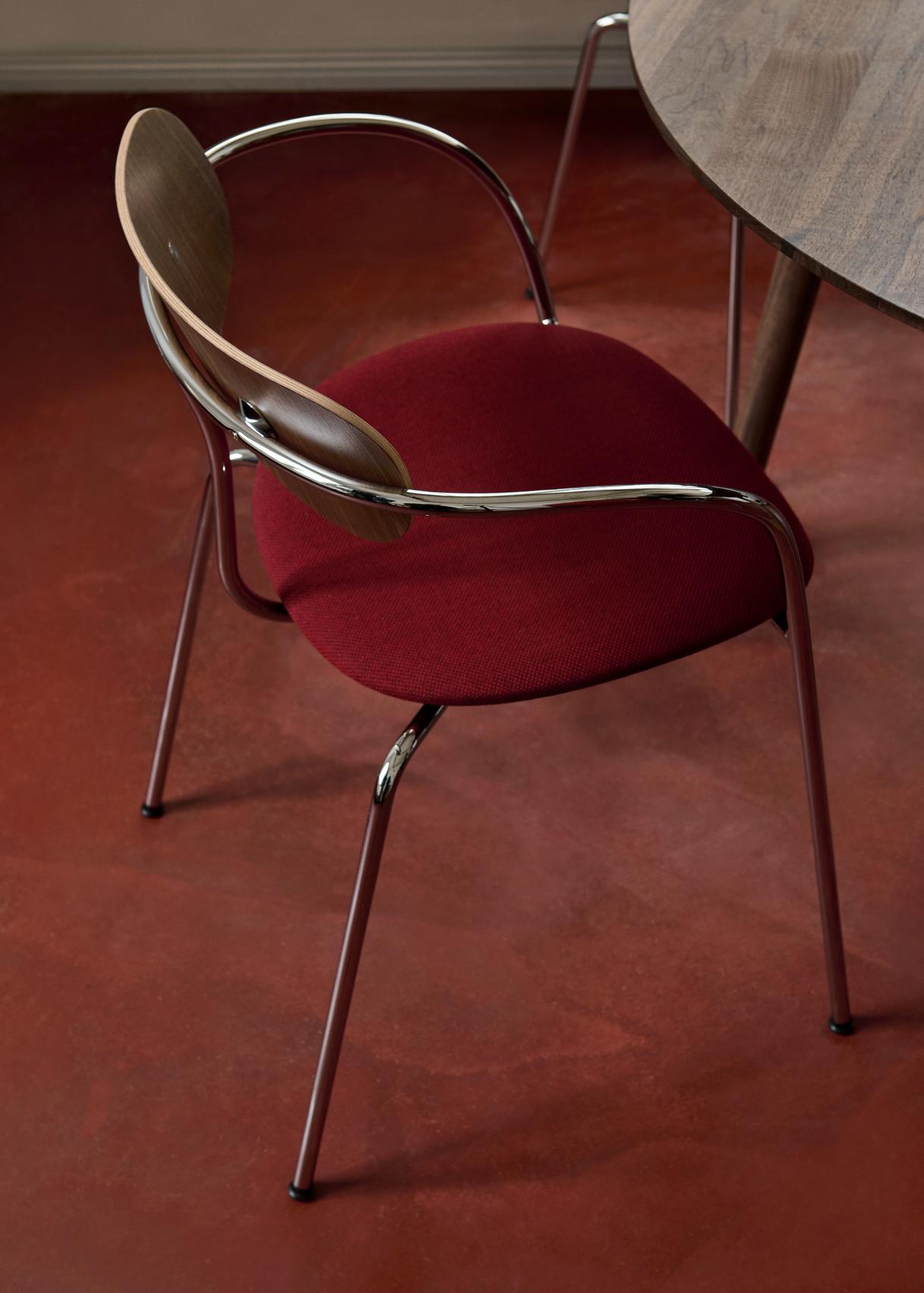 Scaun de Dining AV4 - Lacquered Walnut