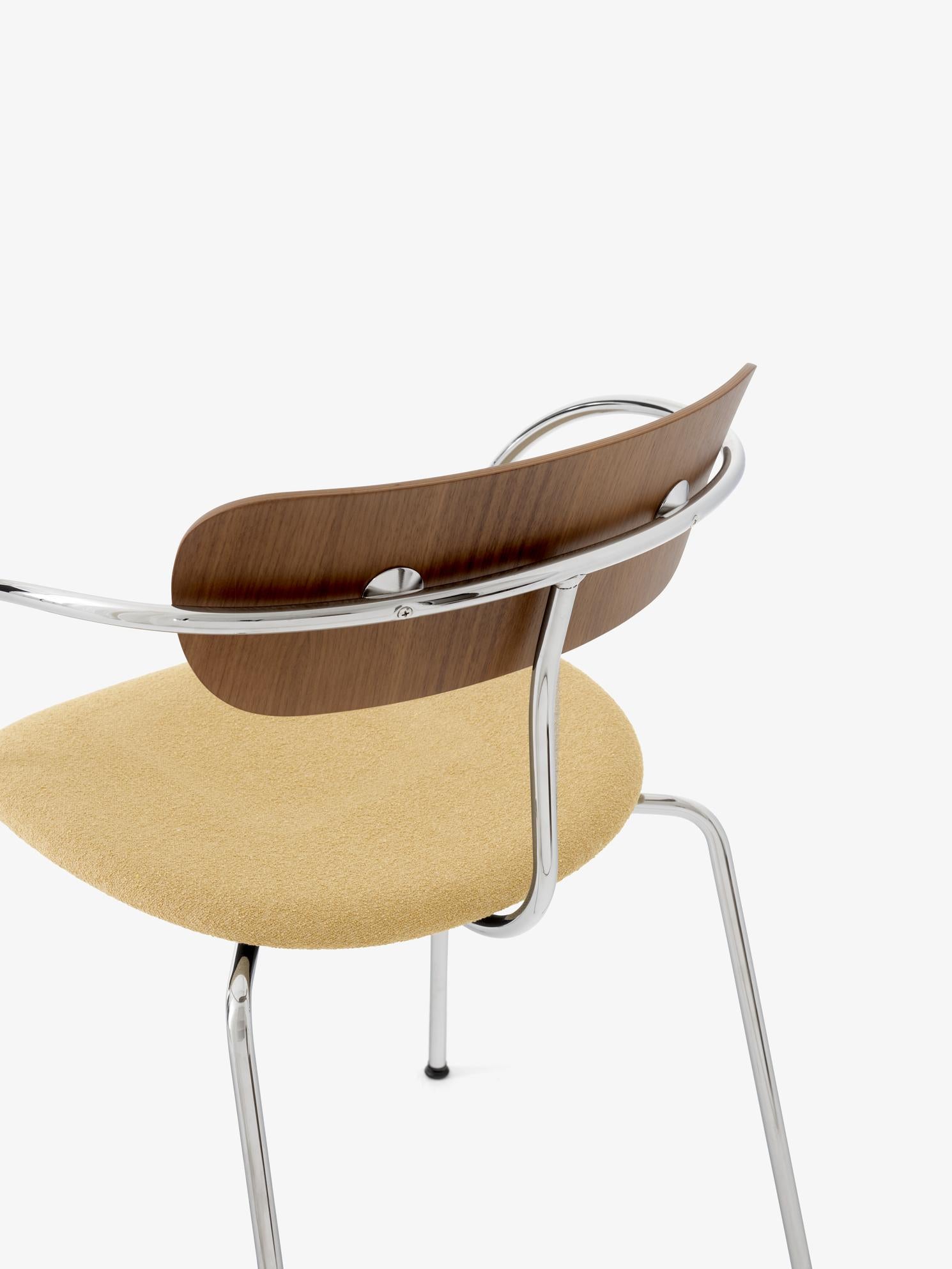 Scaun de Dining AV4 - Lacquered Walnut
