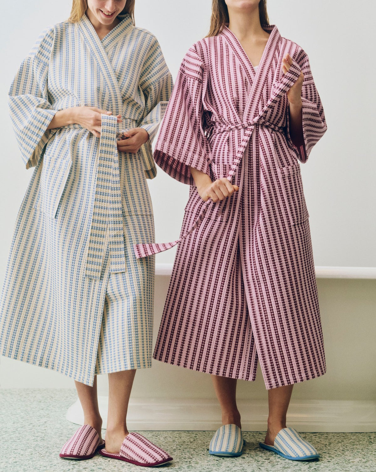 Waffle Bathrobe - Stripe cool pink