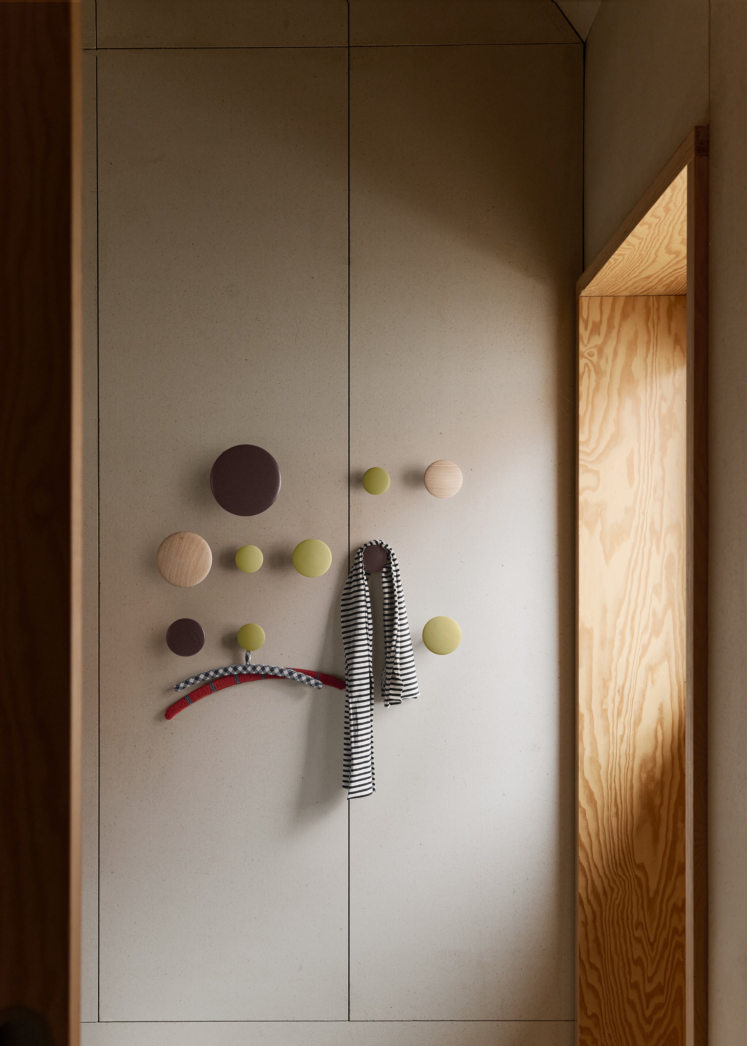 Dots Wood - Yellow Beige