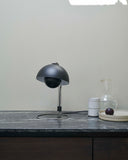 Flowerpot Table Lamp VP4 - Matt Black