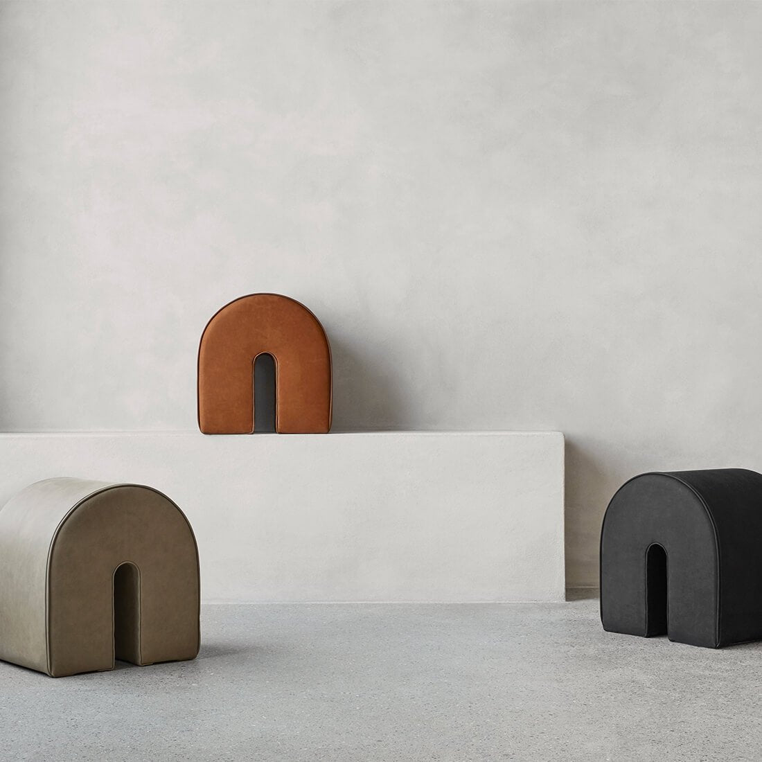 Pouf Curved | Piele maro deschis