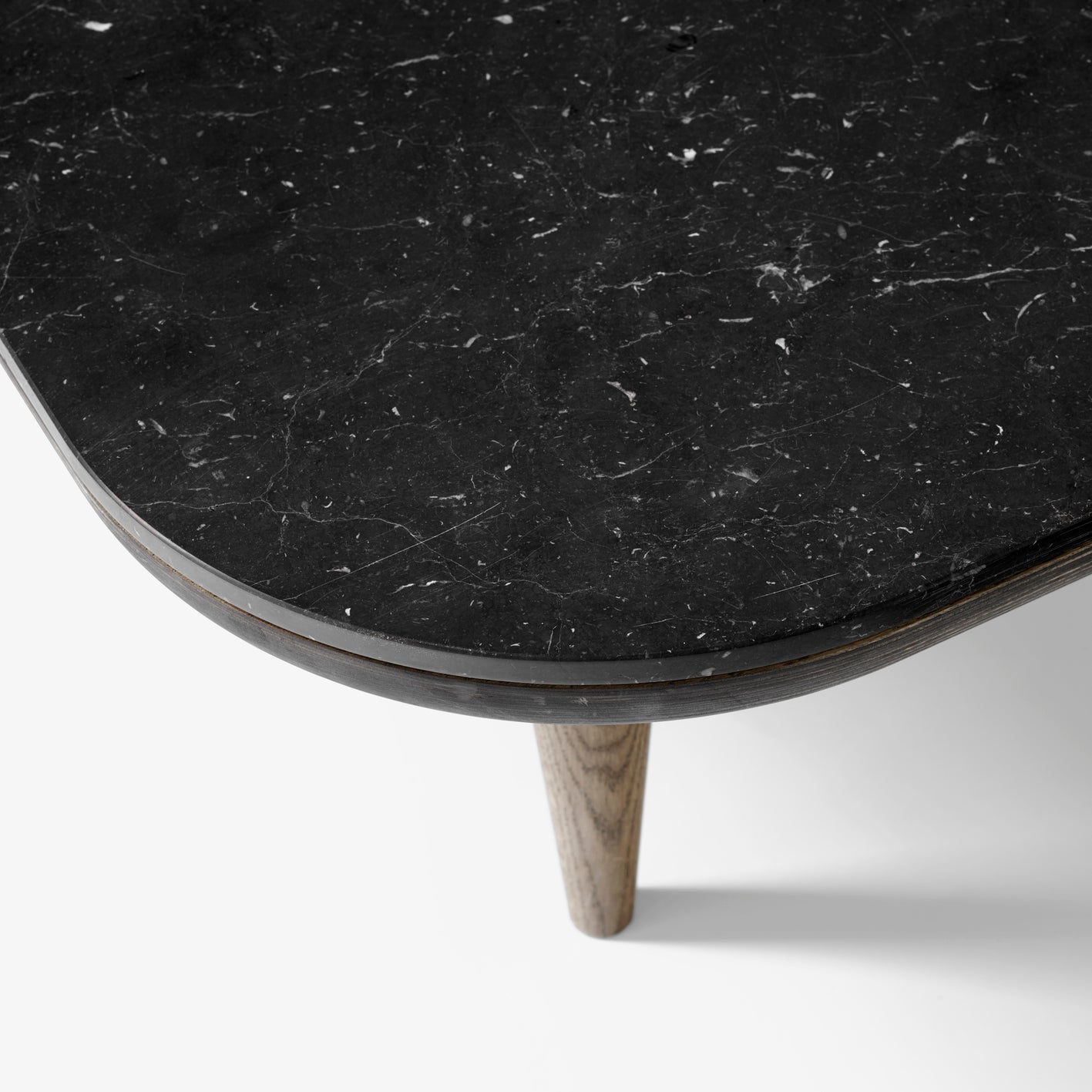 Masă Fly SC11, mare - Stejar închis, marmură Nero Marquina