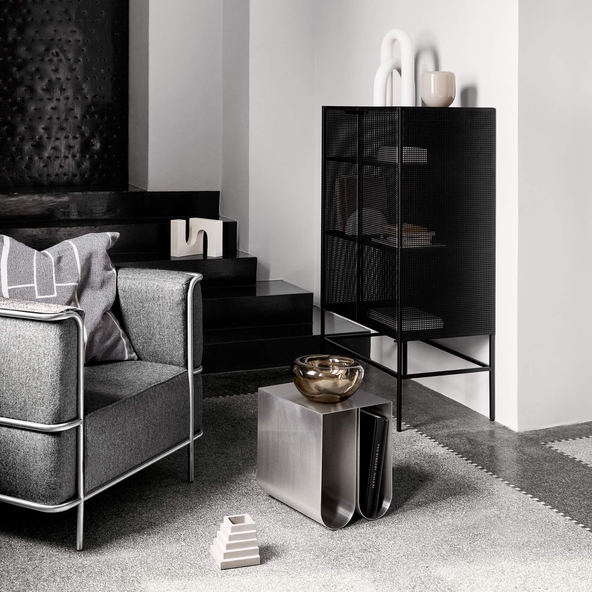 Grid Cabinet