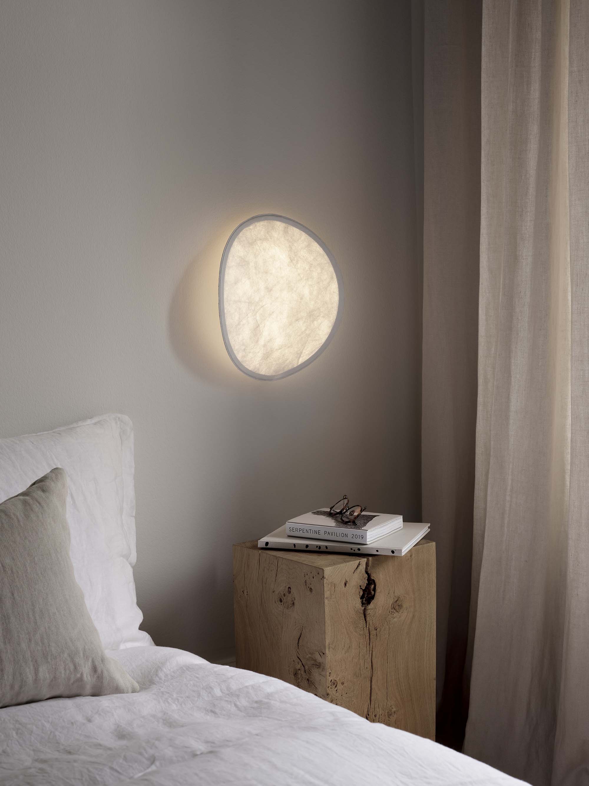 Tense Wall Lamp